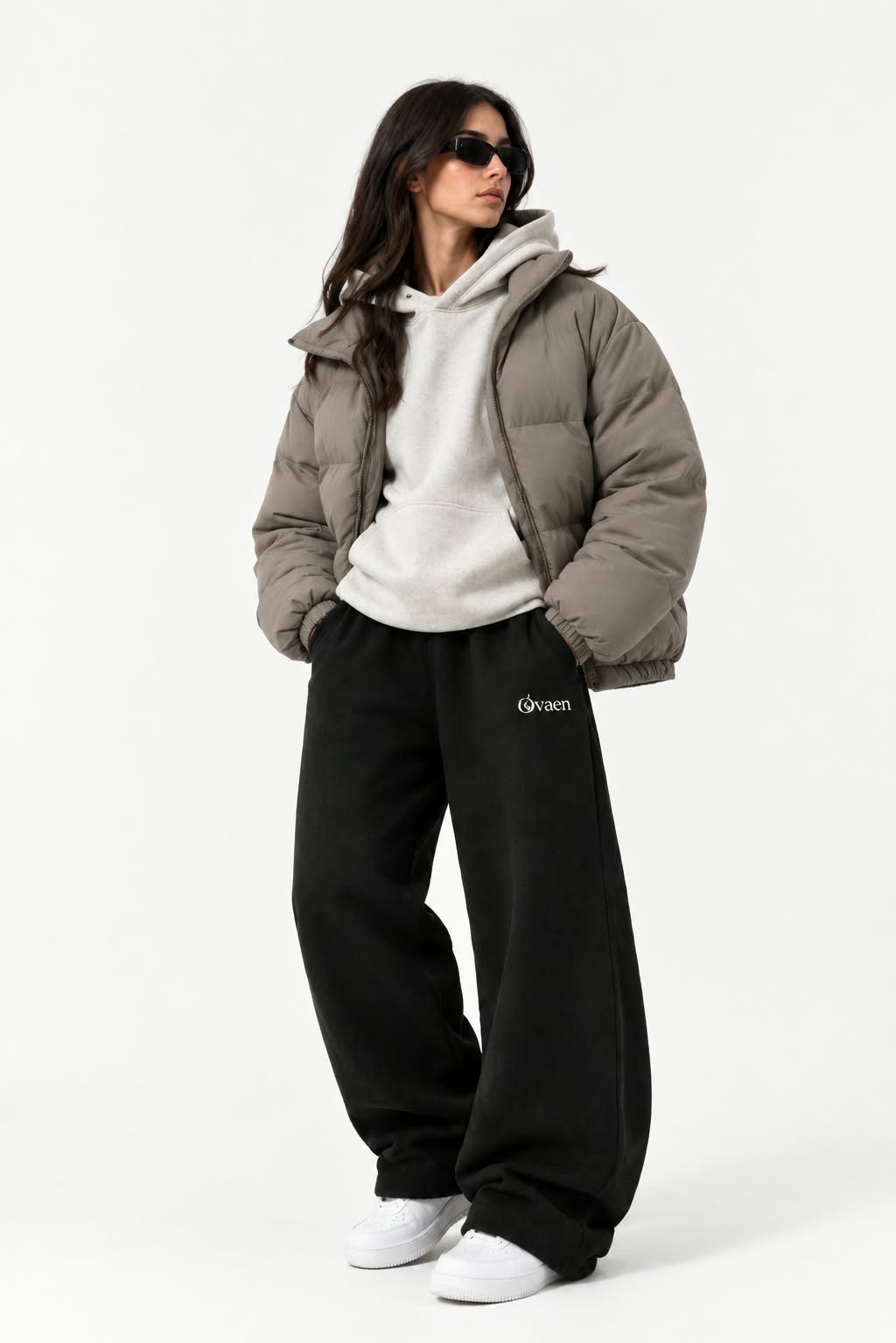 Black Wide-Leg Sweatpant - W